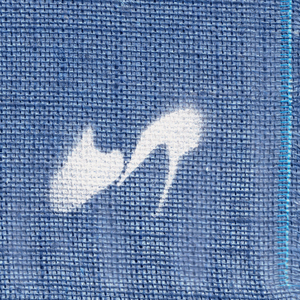 小娻孑在卧室里被躁
