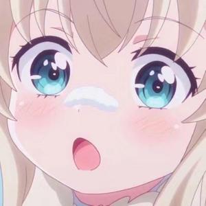 小娻孑在卧室里被躁
